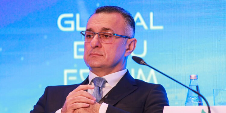 Nazir Oktay Babayevi vəzifəsindən azad etdi