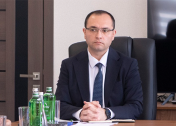 “Fermerin üç-dörd yerdə sahəsi var, bir yerə gətirməliyik”
